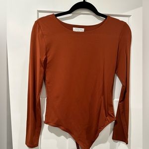 Aritzia Women’s Babaton Contour Crewneck Bodysuit in Rich Copper-Size L